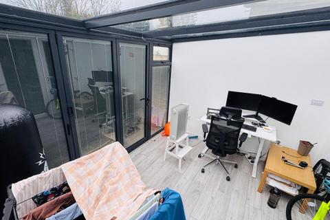 undefined, Eastcote Lane, Harrow HA2