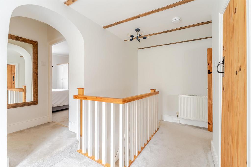 MT 109 Claverhma Road, Claverham, BS49 4 LE 43.jpg