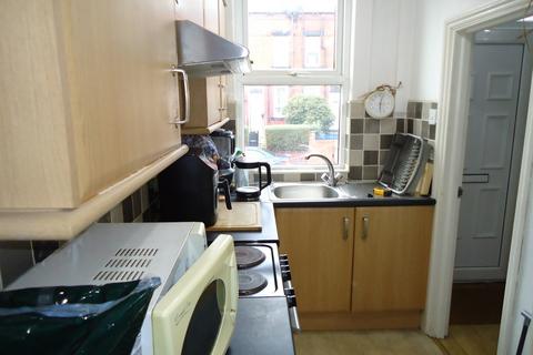 2 bedroom terraced house for sale, Rydall Street, Leeds LS11