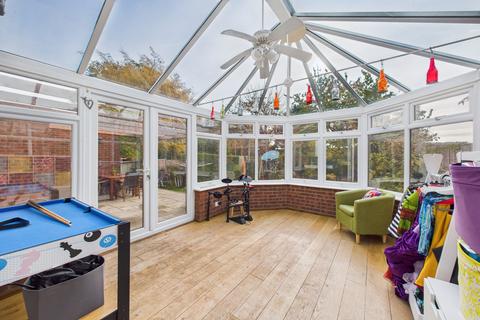 4 bedroom semi-detached house for sale, Lindlings, Hemel Hempstead, HP1