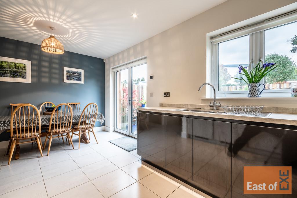 9 Holland Park - Web-22