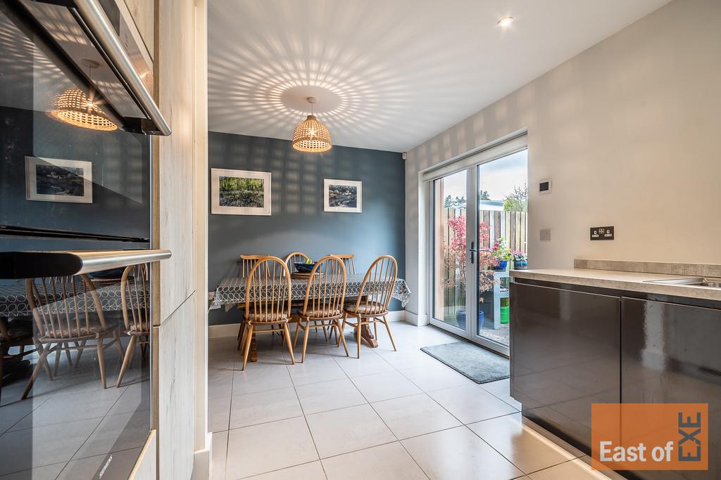 9 Holland Park - Web-21