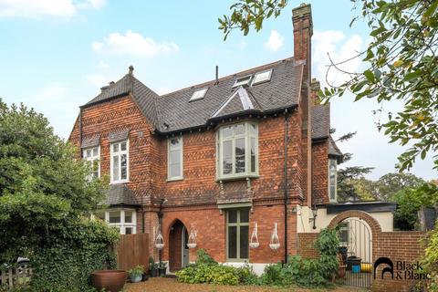 4 bedroom semi-detached house for sale, Scotts Lane, Shortlands, Bromley, BR2