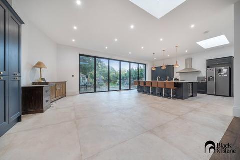 4 bedroom semi-detached house for sale, Scotts Lane, Shortlands, Bromley, BR2