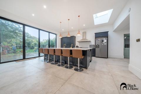 4 bedroom semi-detached house for sale, Scotts Lane, Shortlands, Bromley, BR2