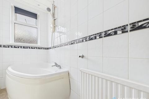 2 bedroom terraced house for sale, Camden Road, Blackpool FY3