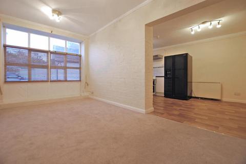 3 bedroom apartment to rent, Toveys Granary, Lechlade