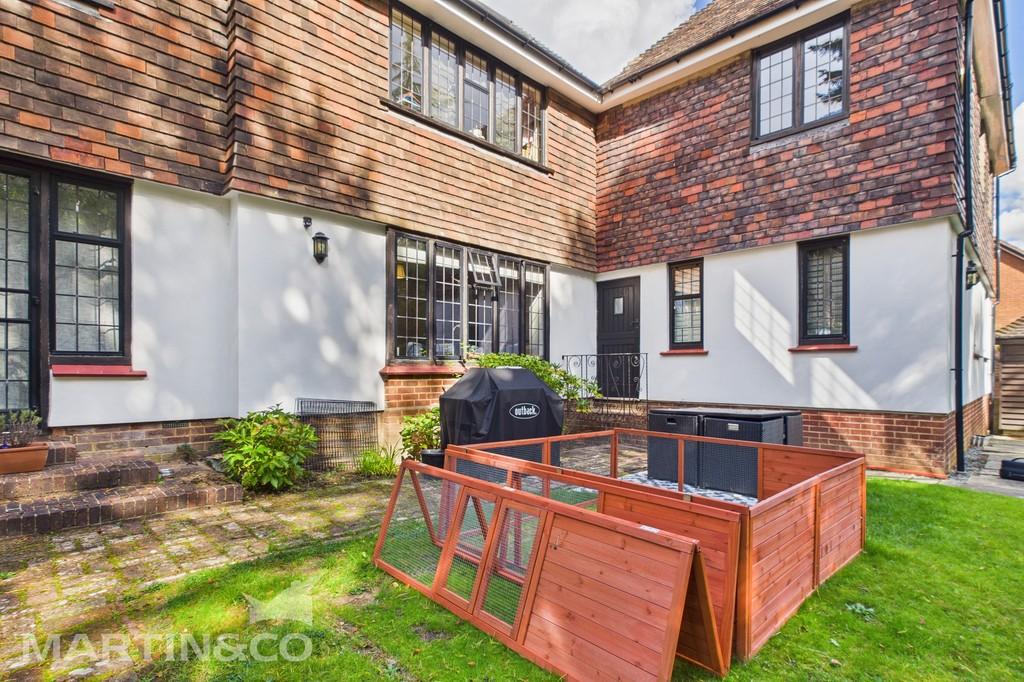 Cam01953 g0 pr0115 still018