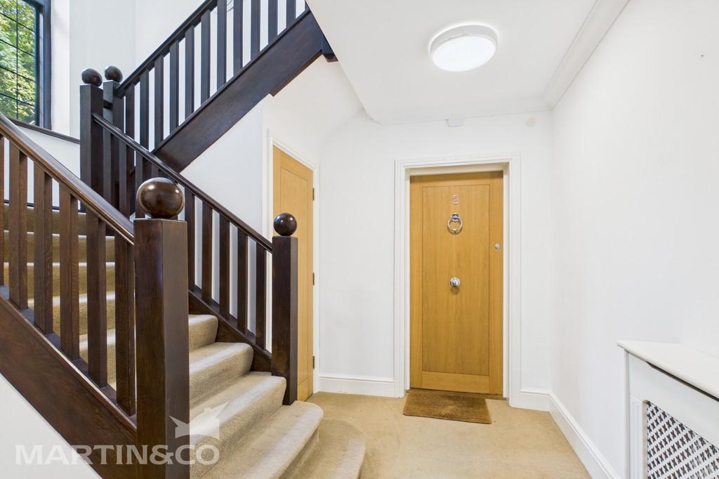 Cam01953 g0 pr0115 still013