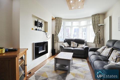 3 bedroom semi-detached house for sale, Stennels Close, Coventry