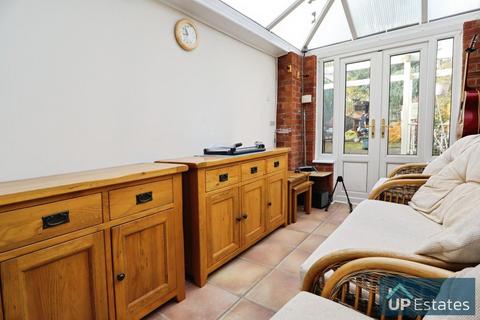 3 bedroom semi-detached house for sale, Stennels Close, Coventry