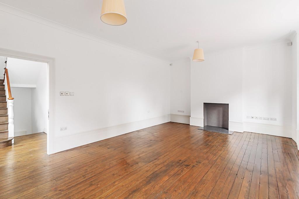 Scawen Road 22