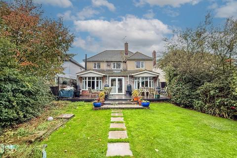 Walton Road, Frinton-on-Sea