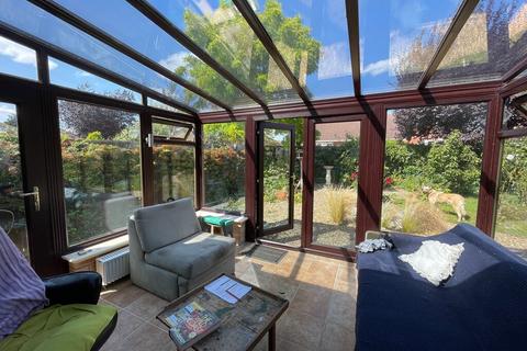 3 bedroom detached bungalow for sale, Mountbatten Way, Bourne