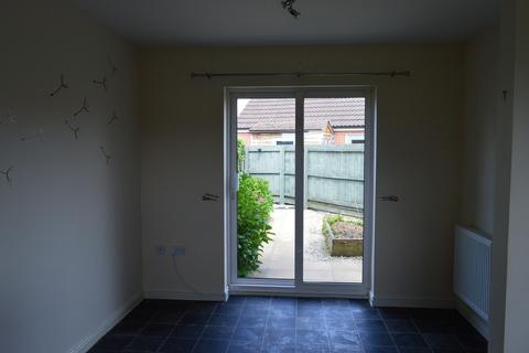 3 bedroom end of terrace house to rent, Turnock Gardens, Weston-super-Mare BS24