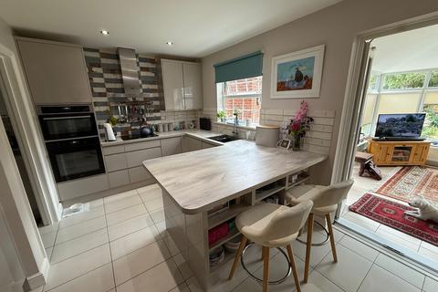 5 bedroom detached house for sale, Southfields, Bourne