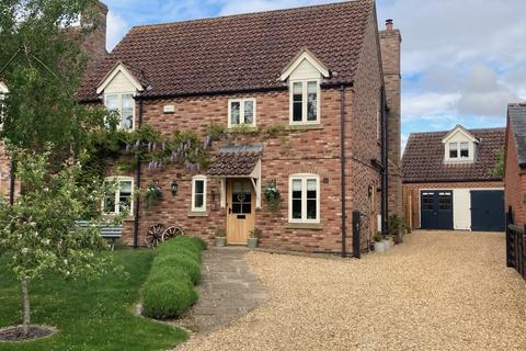 4 bedroom detached house for sale, Church Street, Haconby