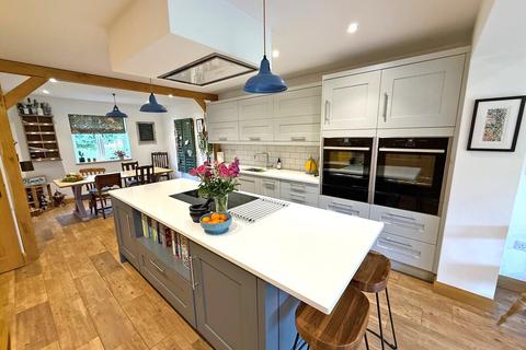 4 bedroom detached house for sale, Church Street, Haconby