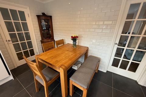 3 bedroom detached bungalow for sale, Galletly Close, Bourne