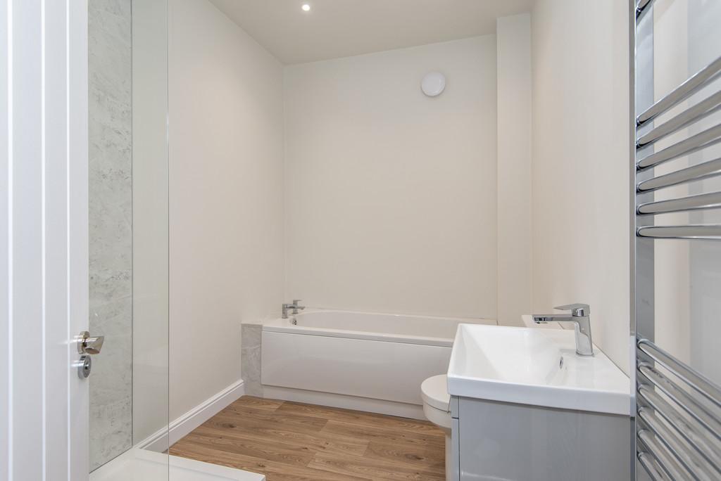 New Bathroom A