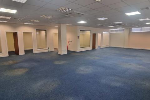 Property to rent - Broad Street, E-Bridgeton