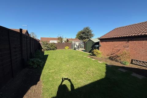 2 bedroom semi-detached bungalow for sale, Abbots Close