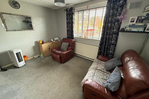 2 bedroom semi-detached bungalow for sale, Edinburgh Crescent, Bourne