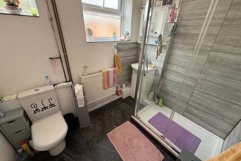 2 bedroom semi-detached bungalow for sale, Edinburgh Crescent, Bourne