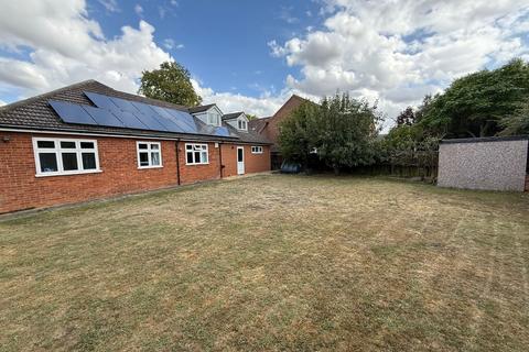 4 bedroom detached bungalow for sale, Chapel Street, Sleaford