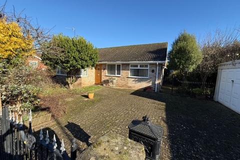 4 bedroom detached bungalow for sale, Harvey Close, Bourne