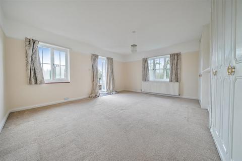 Fairfield Clandon Road, West Clandon, Guildford, GU4 7UW