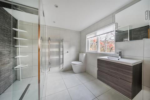 Fairfield Clandon Road, West Clandon, Guildford, GU4 7UW