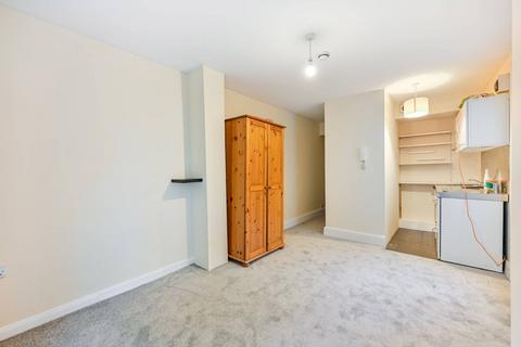 undefined, Hardman Road, Kingston, Kingston upon Thames, KT2