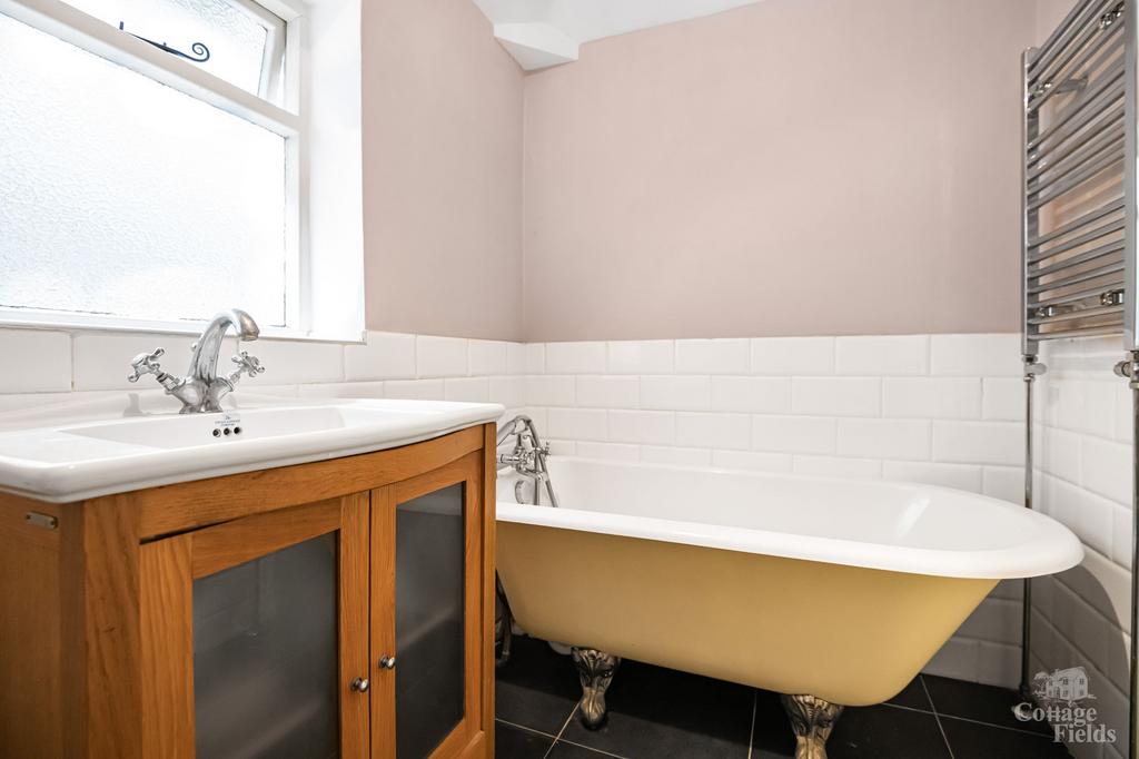 Four Piece Bathroom Suite