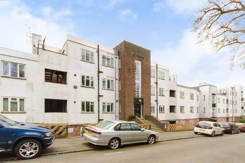 2 bedroom flat to rent, The Woodlands, Upper Norwood, London, SE19