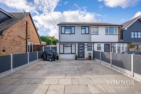 4 bedroom semi-detached house for sale, Crouch Avenue, Hullbridge, SS5