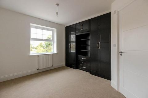 undefined, Fawn Heights, Buckhurst Hill IG9