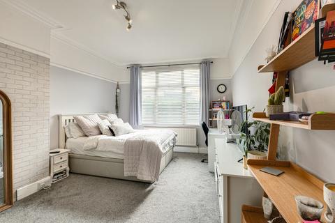 undefined, Sunningdale Avenue, Leigh-on-sea, SS9
