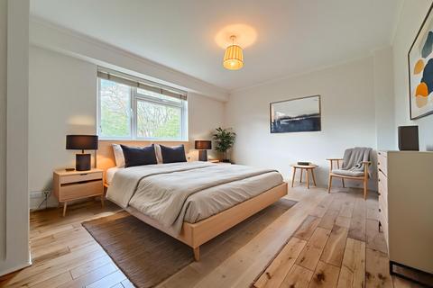 undefined, 10 Sandringham House