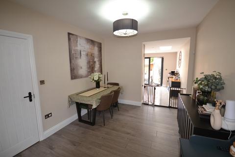 3 bedroom semi-detached house for sale, Eccleston Crescent, Romford