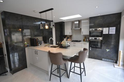 3 bedroom semi-detached house for sale, Eccleston Crescent, Romford
