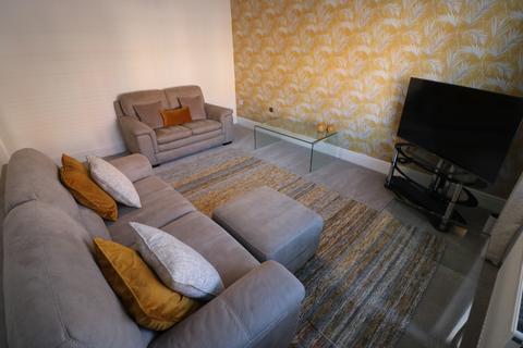 5 bedroom detached house to rent, Frankland Drive, Cottingham
