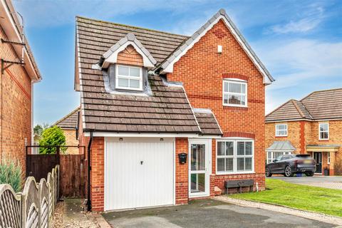 3 bedroom detached house for sale, Clyde Avenue, Evesham WR11