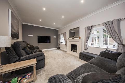 5 bedroom detached house for sale, Harlequin Lane, Crowborough