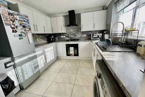 3 bedroom detached bungalow for sale, Chaucers Way, Spalding