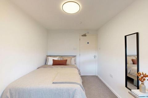 4 bedroom flat to rent, Leazes Parade Holland Drive, Newcastle NE2