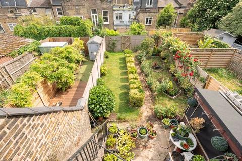 4 bedroom maisonette for sale, Jeddo Road W12