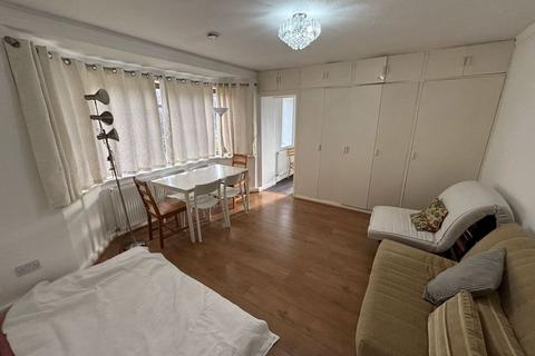 undefined, The Pantiles, Finchley Road, Temple Fortune, Greater London, NW11 6XX