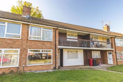 undefined, Newton Close, Langley