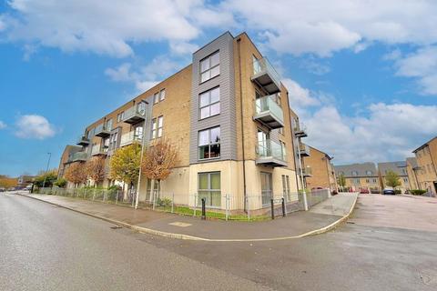2 bedroom apartment for sale, Holly Acre, Dunstable